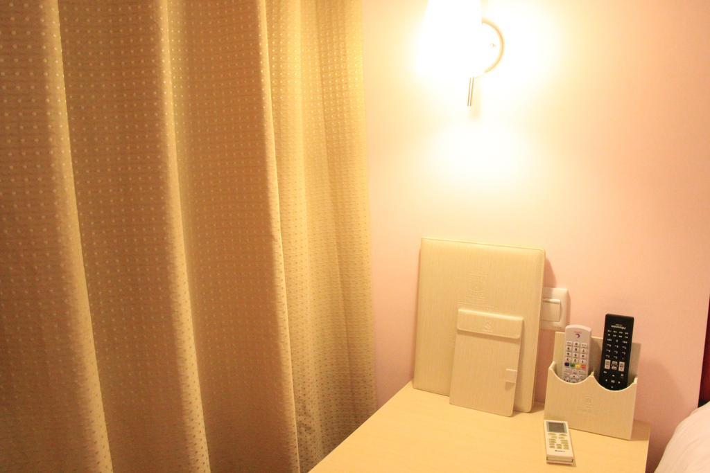 Super 8 Hotel Chengdu Airport Branch Eksteriør bilde