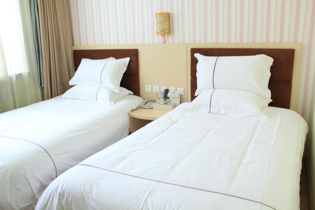 Super 8 Hotel Chengdu Airport Branch Eksteriør bilde